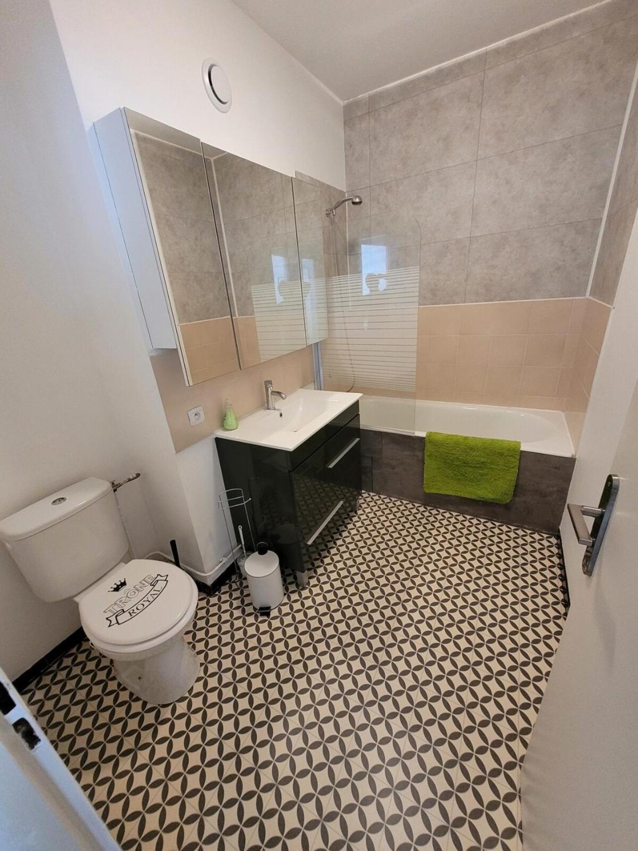 The Spot T2 Comfort In Mcon Mâcon Exteriör bild